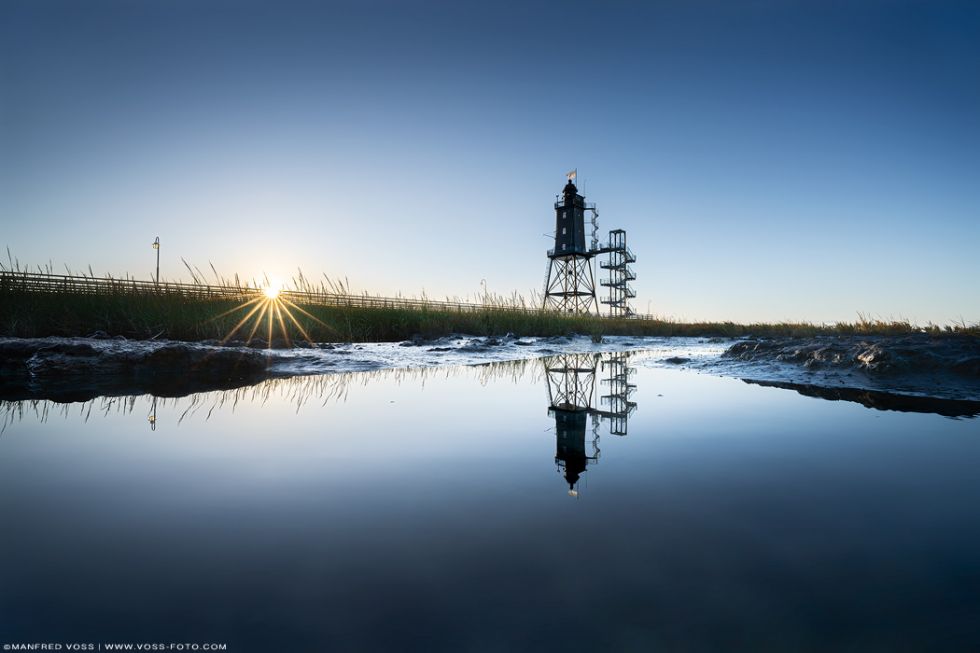 * Calm Sunset * Der Leuchtturm Obereversand an der Nordsee.