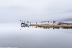 * Sanfte Stille * Der Stazersee bei Sanke Moritz in der Schweiz im stimmungsvollen Morgennebel.