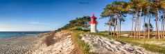 Leuchtturm / Leuchtfeuer Gellen auf der Insel Hiddensee in Mecklenburg Vorpommern /Deutschland , Panoramabild