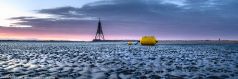 * Cuxhaven Strand pastell * Ebbe am Strand von Cuxhaven an der Nordsee zum Sonnenaufgang. Im Bild zu sehen ist die berühmte Bake (Kugelbake ) .