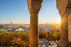 * Budapest Sunrise * Budapest am Morgen. Im Hintergrund sieht man das Parlament von Budapest.