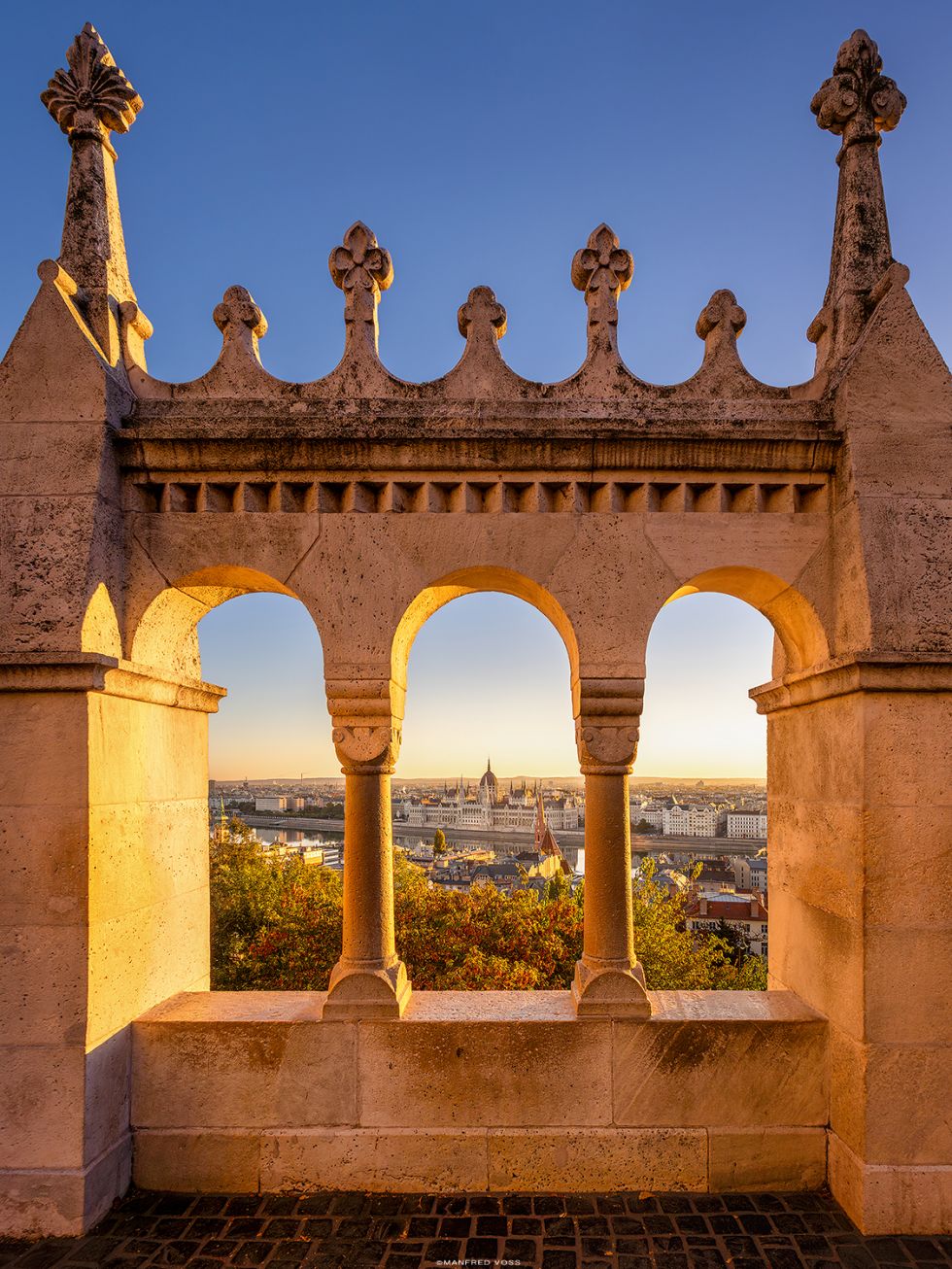 * Sonnenaufgang in Budapest *