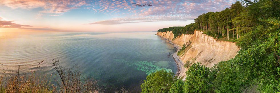 Panoramabild von den Kreidefelsen auf Rügen , Insel Rügen / Mecklenburg Vorpommern /Deutschland