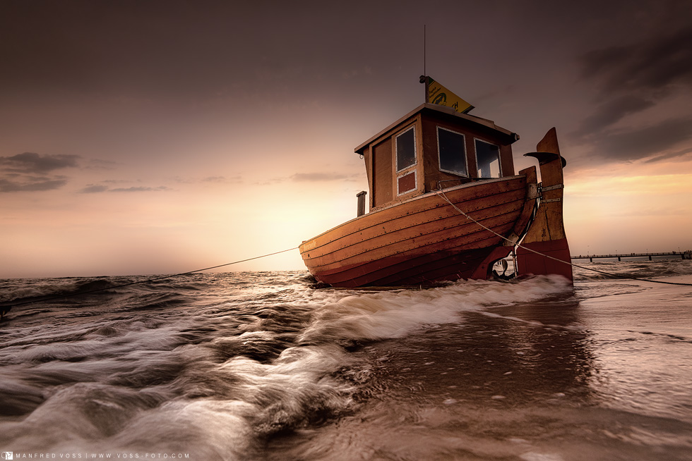 Strand von Ahlbeck auf Usedom mit Fischerboot, Mecklenburg Vorpommern /Deutschland