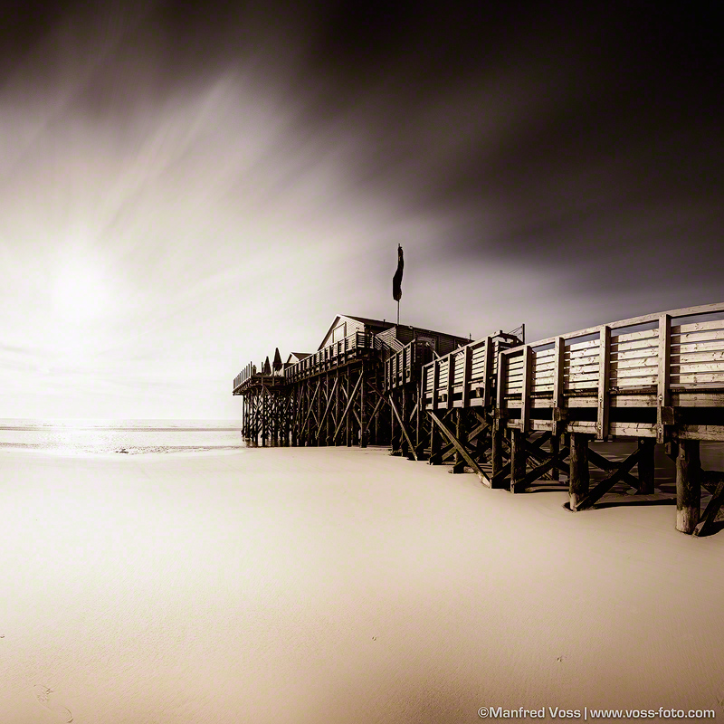 Pfahlbauten 2.1 sepia , Nordsee / Deutschland