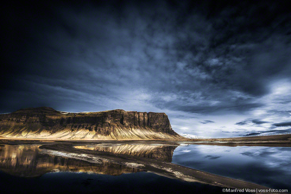 Golden Island, Island